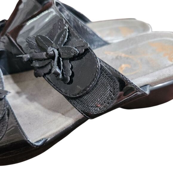 Dansko Patent Leather Sandals Donna Sz 39 US 9 Black Wedge Flowers Double Strap - Picture 5 of 11